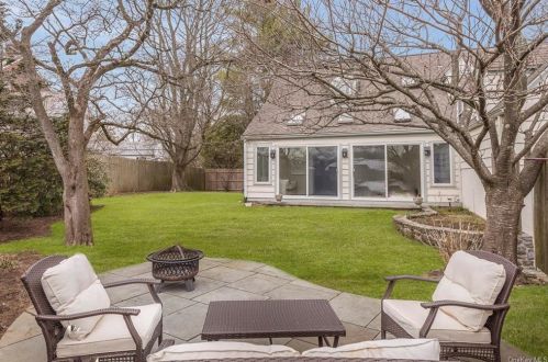 321 Central Pkwy, Mount Vernon NY 10552-1925 exterior