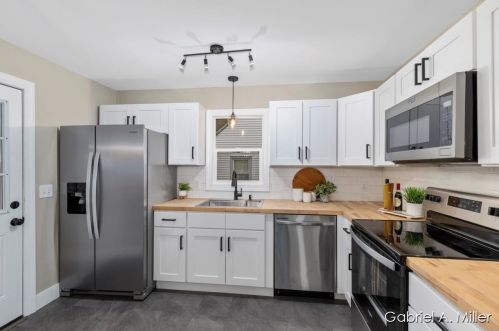 745 Cricklewood St, Wyoming MI exterior