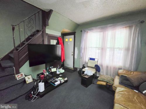 232 Edgewood St, Philadelphia PA 19139-2323 exterior