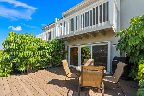 2428 Harbour Cove Dr, Fort Pierce FL  34949-1515 exterior