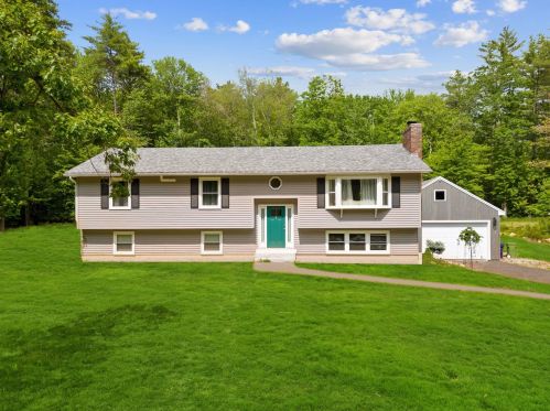 91 Bow Bog Rd, Concord, NH 03304-4306