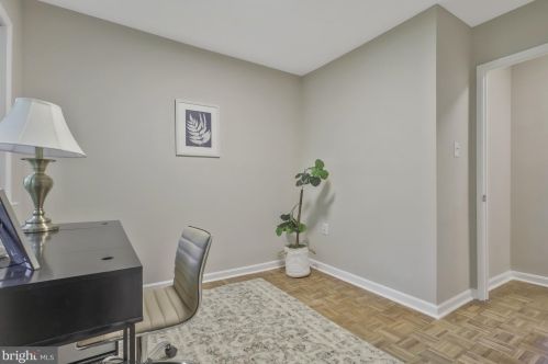 2361 Emerald Hts Ct, Herndon VA 20191-1752 exterior