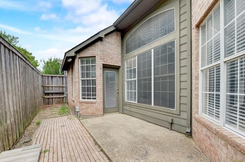 14589 Greenleaf Ct, Addison TX 75001-7968 exterior