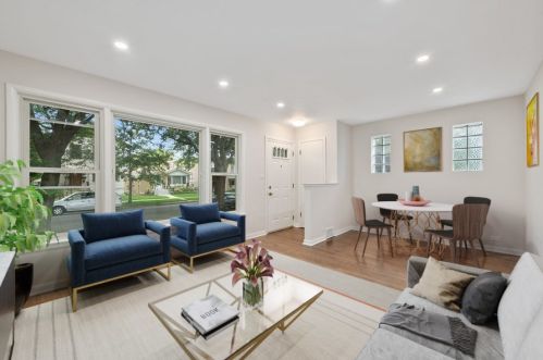 5133 Lotus Ave, Chicago, IL 60630-2233