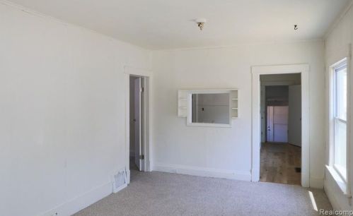 1768 Elwood St, Meskegon MI 49442-5827 exterior