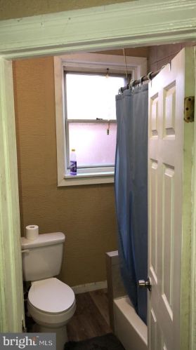 3912 Darien St, Philadelphia PA 19140-3211 exterior