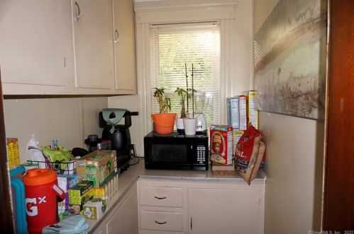 147 Brightwood Ave, Torrington CT 06790-5011 exterior