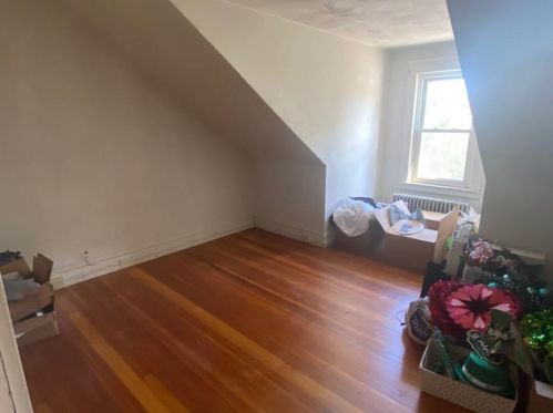 1556 Chalkstone Ave, Providence RI 02909-5532 exterior