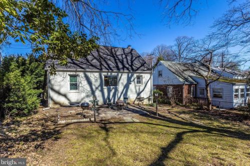 604 Forest Glen Rd, Silver Spring MD 20910-1122 exterior