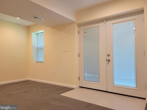 2707 Deer Ridge Dr, Silver Spring MD 20904-7140 exterior