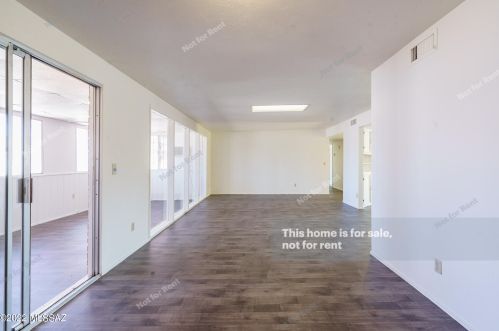 732 Camino Seco, Tucson AZ  85710-2628 exterior