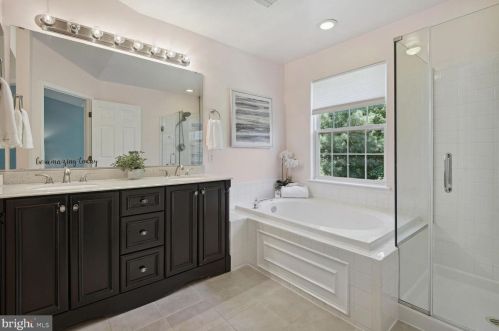 10417 Heathside Way, Rockville MD 20854-6344 exterior