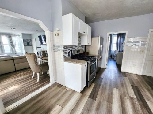 39 Vandewater St, Providence RI 02908-1623 exterior