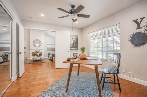 1301 Eltham Pl, Fullerton CA 92833-2021 exterior