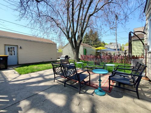 7519 Wright St, Milwaukee WI 53213-1138 exterior