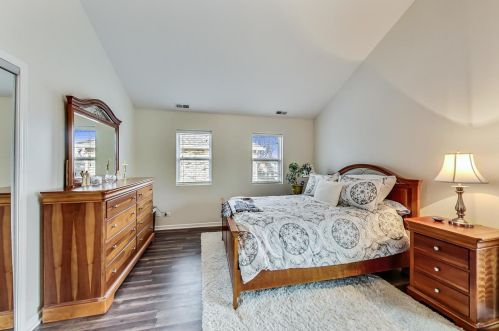 7106 Osceola Ave, Chicago IL 60634-3308 exterior