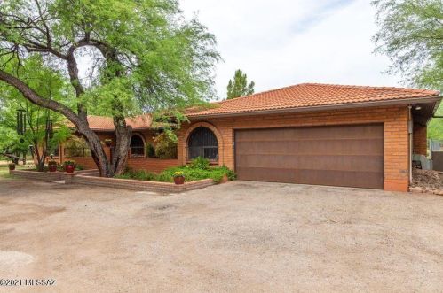 1660 King St, Tucson AZ 85749-8270 exterior