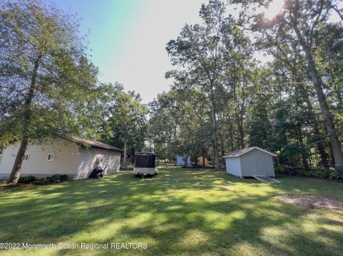 24 Anita Dr, Jackson Twp NJ 08527-4901 exterior