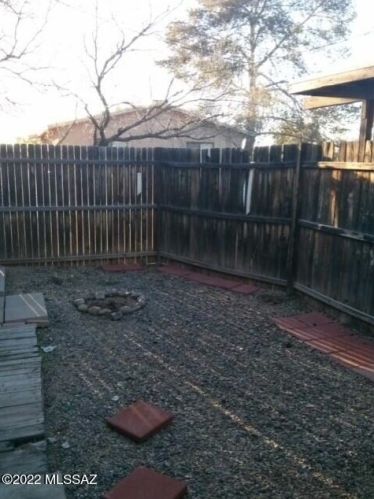 3241 Monte Vis Dr, Tucson AZ 85712-1630 exterior