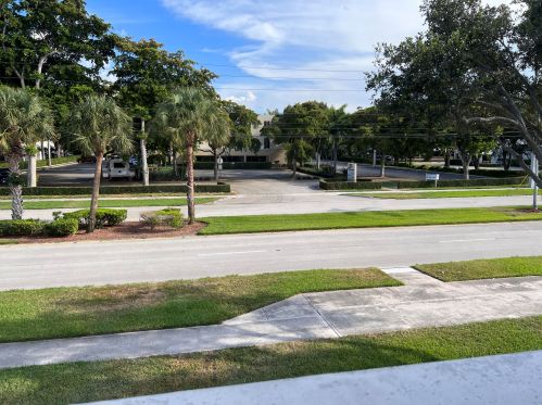 875 13th St, Boca Raton FL 33486-2328 exterior