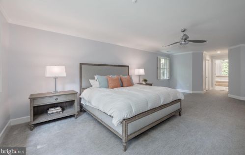 1941 Valleywood Rd, Mc Lean VA  22101-4931 exterior