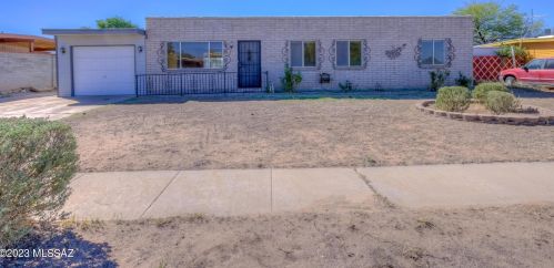 7290 Marigold Cir, Tucson, AZ 85730-4119