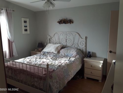 8854 Appomattox St, Tucson AZ 85710-2925 exterior