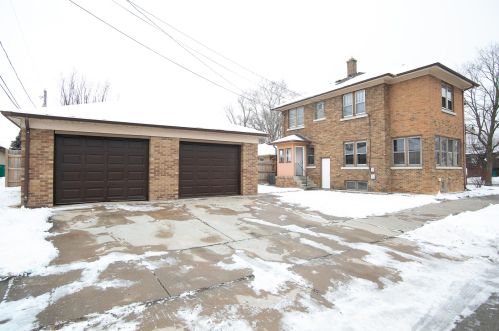 129 Raynor Ave, Joliet IL 60436-2029 exterior