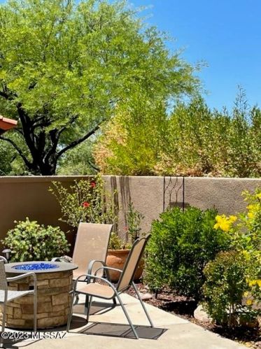 4061 Quiet Moon Dr, Tucson AZ  85718-3427 exterior