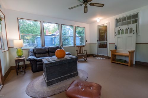 1292 Peterson Rd, Meskegon MI 49445-9676 exterior