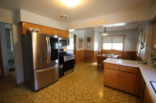 5725 89th St, Milwaukee WI  53225-2810 exterior