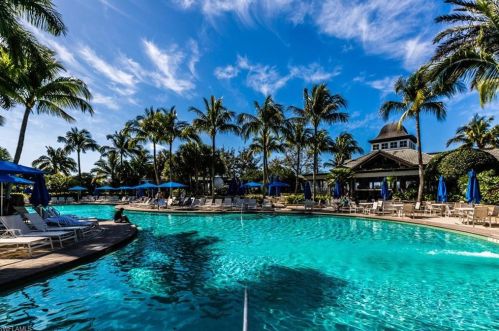 8593 Bellagio Dr, Naples FL 34114-6434 exterior