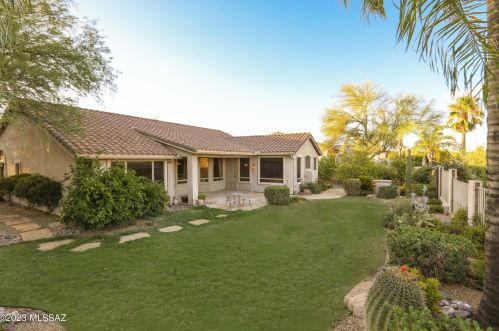 11438 Mtn Breeze Dr, Tucson AZ 85737-7247 exterior