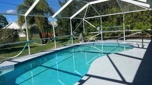 1911 Gaskins Cir, Fort Pierce FL  34952-6640 exterior