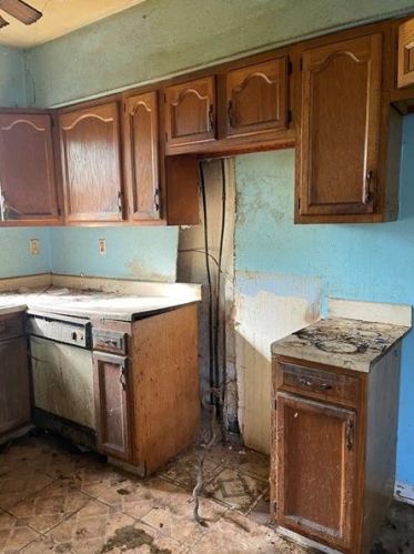 7701 Cannon St, Pittsburgh PA 15205-4207 exterior