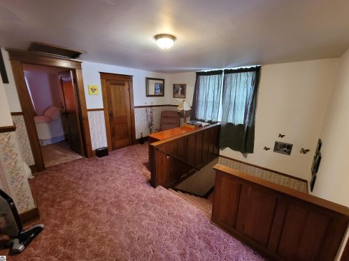 101 Orch Ave, Shepherd MI 48883-9106 exterior