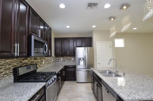 270 Scott Dr, Chandler AZ  85225 exterior