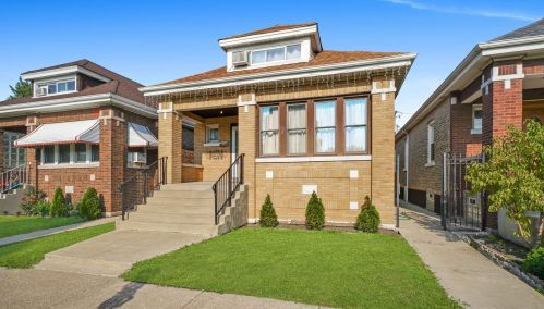 5829 Albany Ave, Chicago, IL 60629-2520