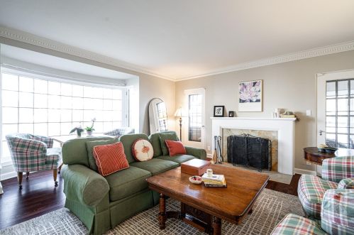 7425 Grand Pkwy, Milwaukee WI 53213-3566 exterior