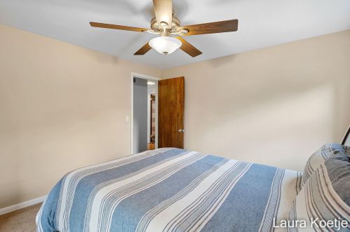 692 Park St, Grand Rapids MI 49525-2571 exterior