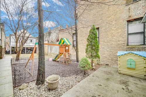 2116 Shakespeare Ave, Chicago IL 60647-3914 exterior