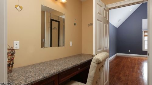 2296 Morse Ave, Scotch Plains NJ 07076-2138 exterior