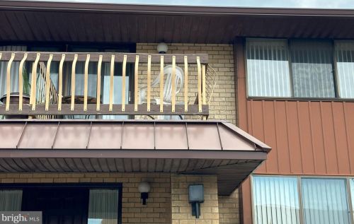 10201 Bustleton Ave, Philadelphia, PA 19116-3764