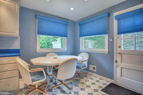 1712 Wheatland Ave, Lancaster PA 17603-4520 exterior