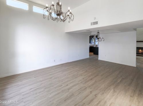 13250 3rd St, Phoenix AZ  85022-5212 exterior