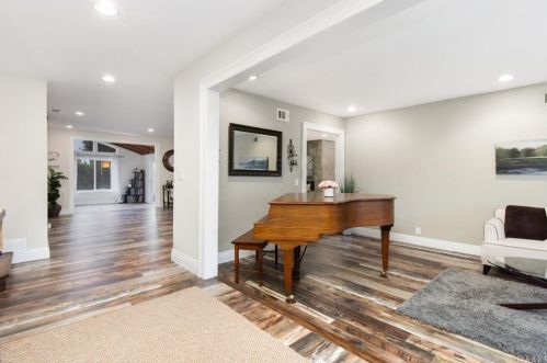 13561 Malena Dr, Tustin CA 92780-1914 exterior