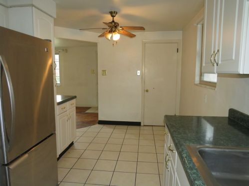 637 Larose St, Pittsburgh PA 15226-1120 exterior