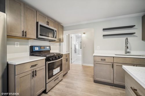 608 7 Ave, Broadview IL 60153-1508 exterior