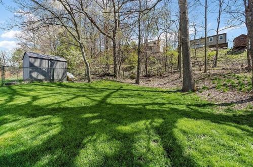 389 Holiday Park Dr, Pittsburgh PA 15239-2364 exterior