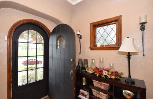 2654 16 St, Milwaukee WI 53215-3002 exterior